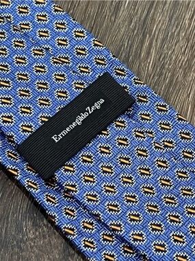 Ermenegildo Zegna Silk Tie Blue Foulard Weave Geometric Pattern Italy